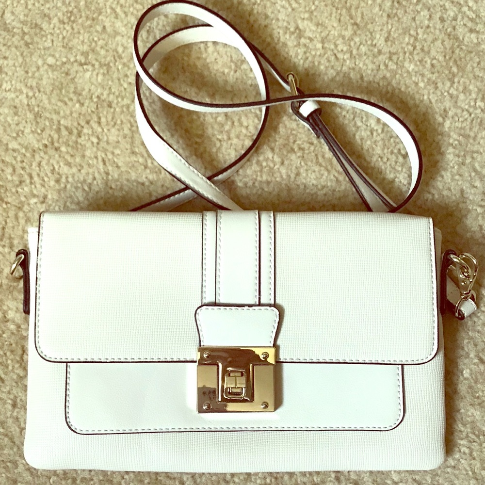 ‼️CHIC CROSSBODY CLUTCH‼️