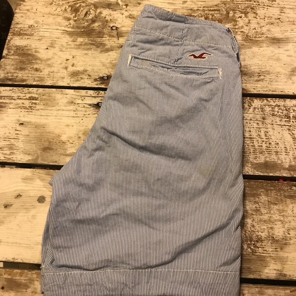 Hollister pen striped board length women's shorts
