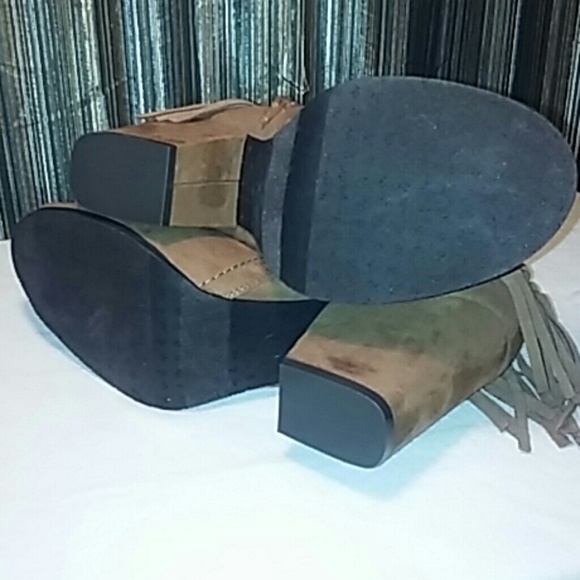 DV by Dolce Vita suede fringe booties - Picture 5 of 6