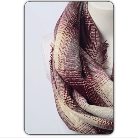 Soft Plaid Infinity Scarf With Raw Edge - Picture 4 of 5