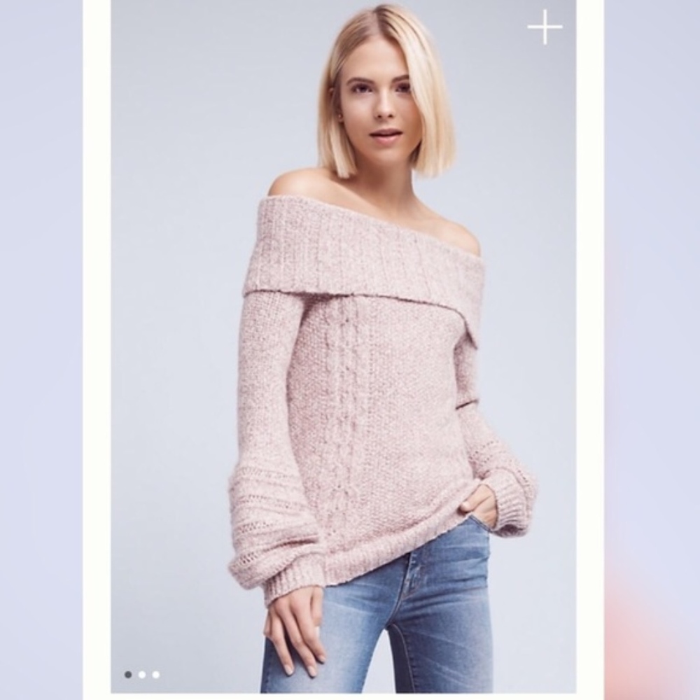 Neves Off-the-shoulder Pullover