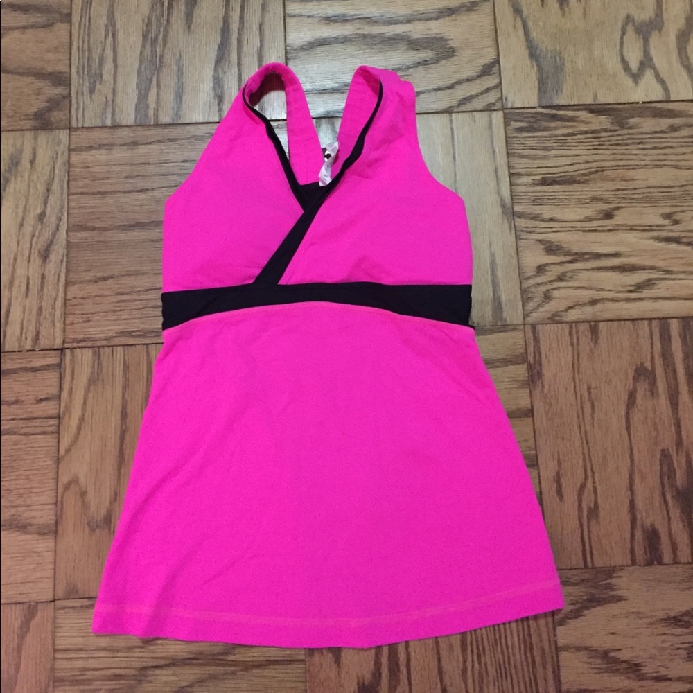 lululemon tank with support