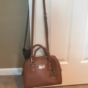 Micheal Kors Beige Cross body
