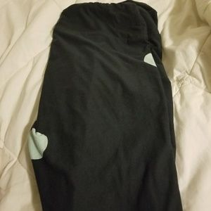 Lula Roe TC leggings with mint green circled