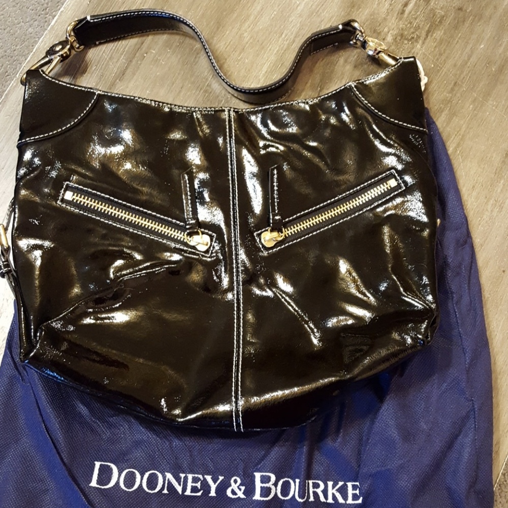 Dooney & Bourke Medium Cinzia Bag