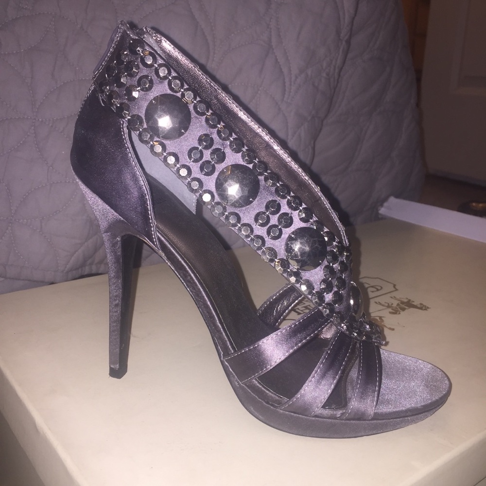 Pewter platform heel bakers worn once 7