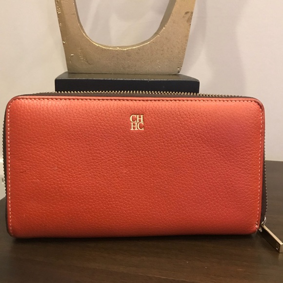 Authentic CAROLINA HERRERA Wallet - Picture 1 of 5