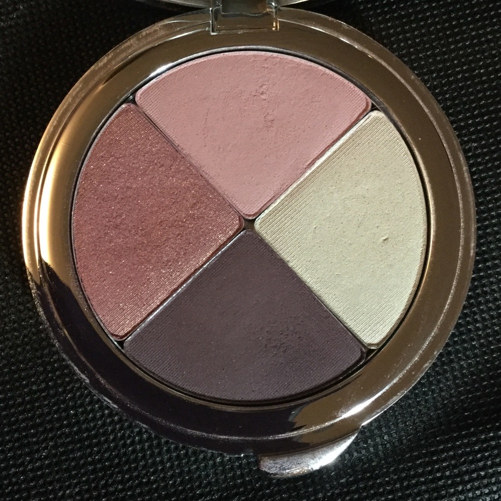 Eyeshadow Compact