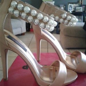Nude High heel
