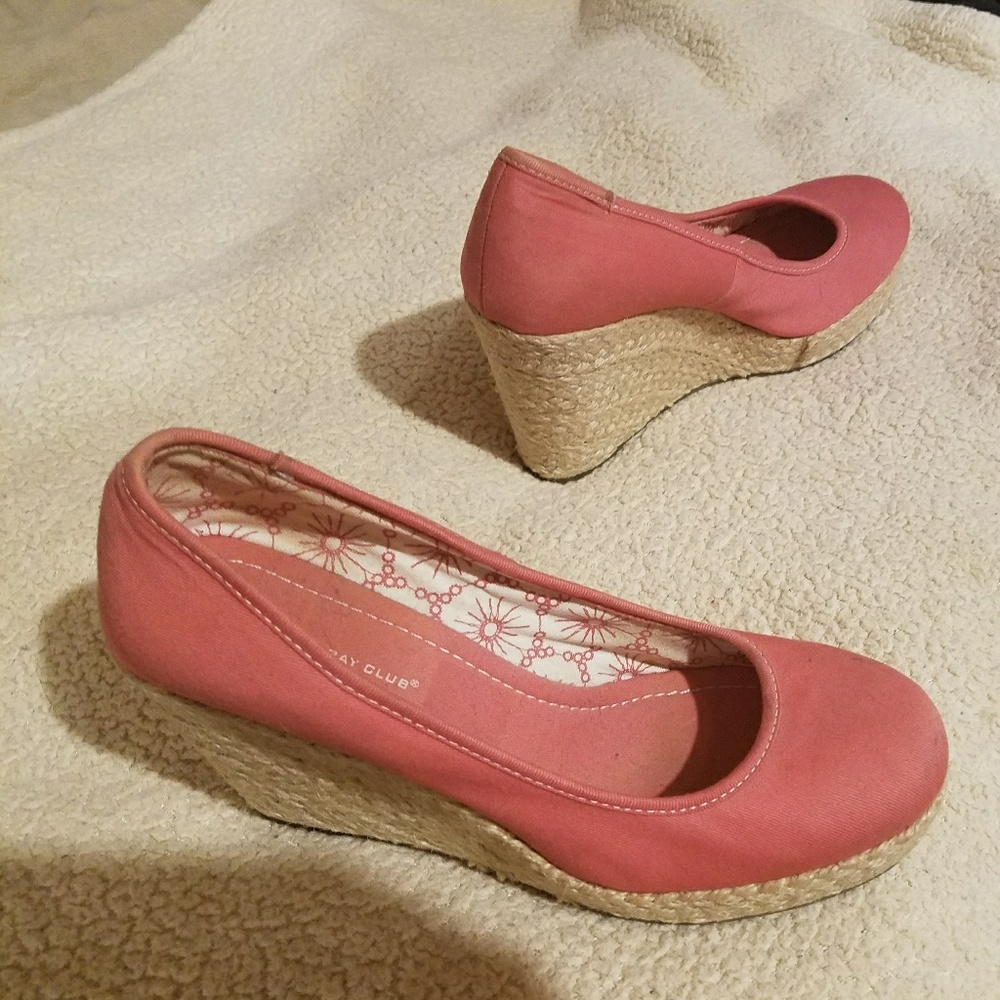 Size 7.5 women's wedges