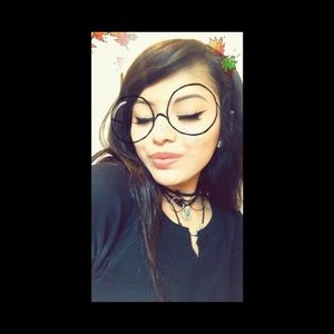 Meet your Posher, Lourdes