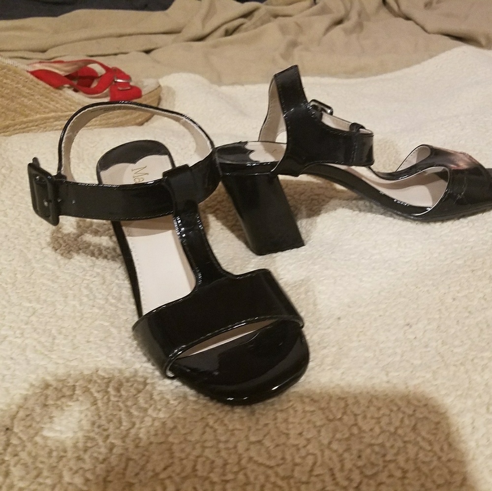 Size 8 women's heels