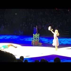 Meet your Posher, Stacy