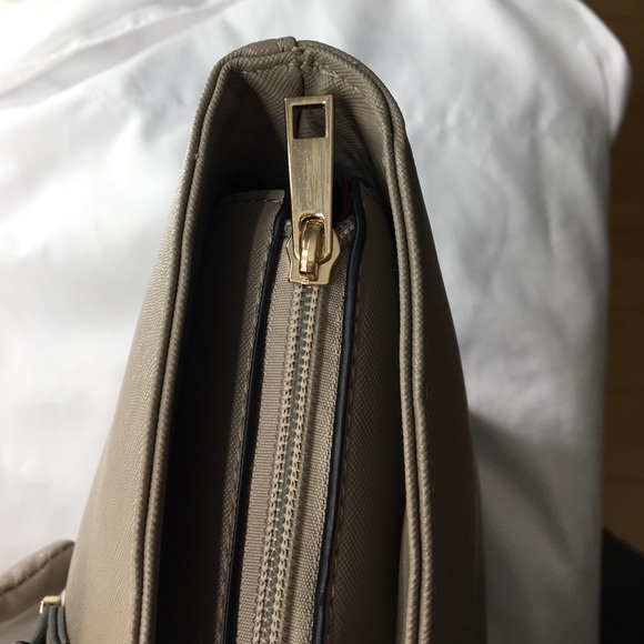 Tote Nude with Gray Undertone - Picture 5 of 6