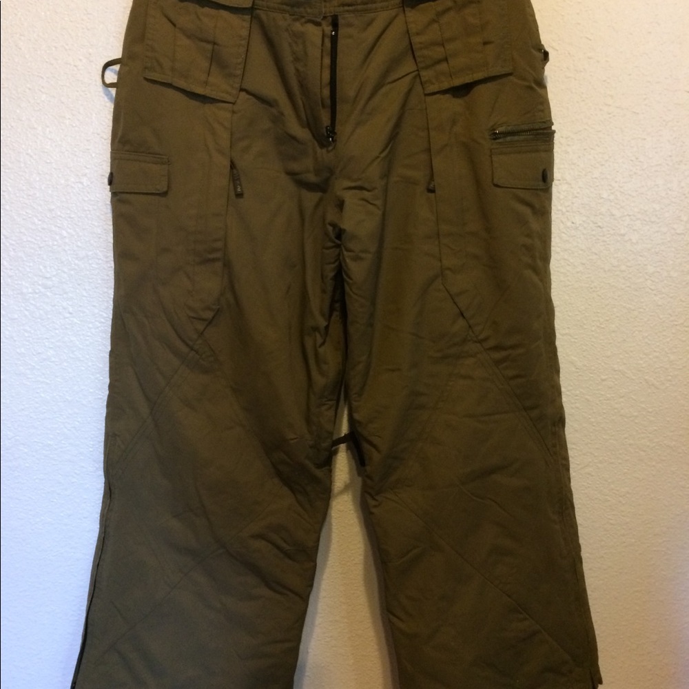 Snowboarding pants