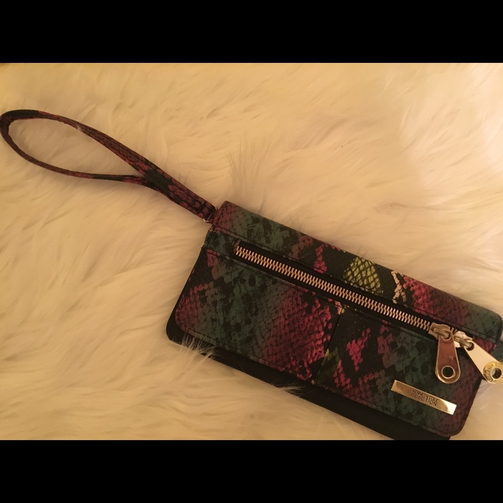 Kenneth Cole wallet/ wristlet
