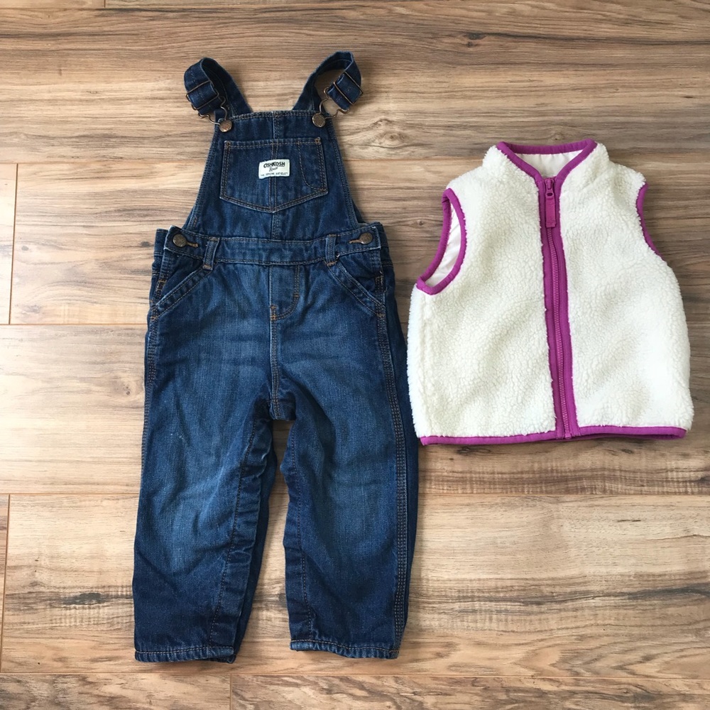 Girls Oshkosh Bundle Size 24 Months 🌲