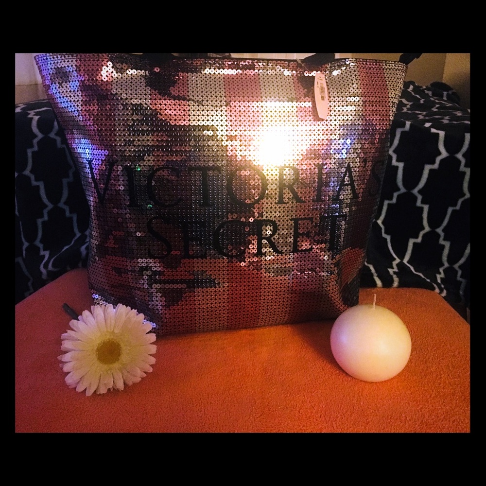 Victoria Secret tote