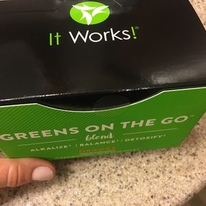 It Works Greens on the go. Orange flavor. NIB