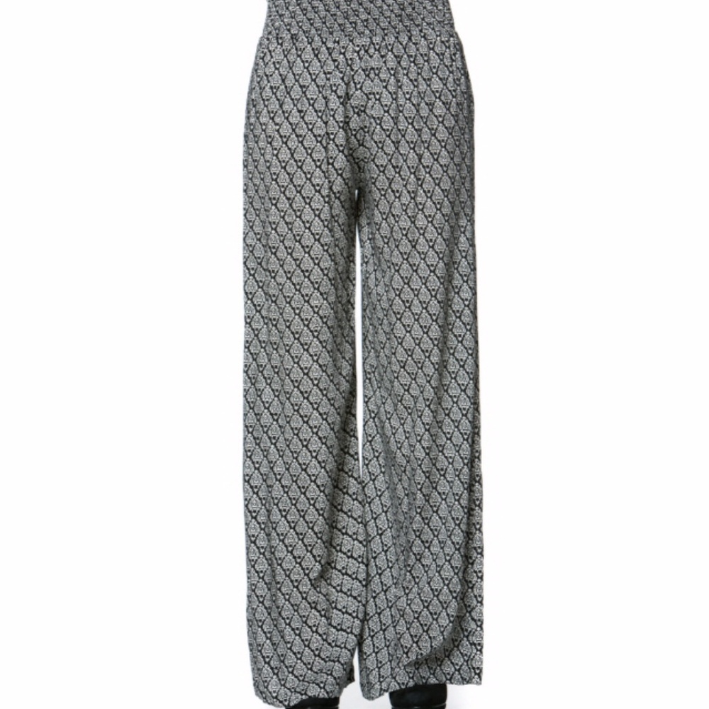 NEW Border Printed Pants