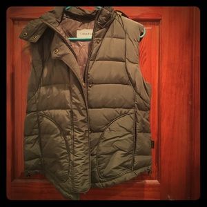 Army green down vest w/ faux fur hood trim