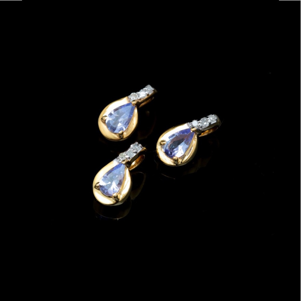 ⭐️ 3 925 Sterling Silver pendant w/ gold wash