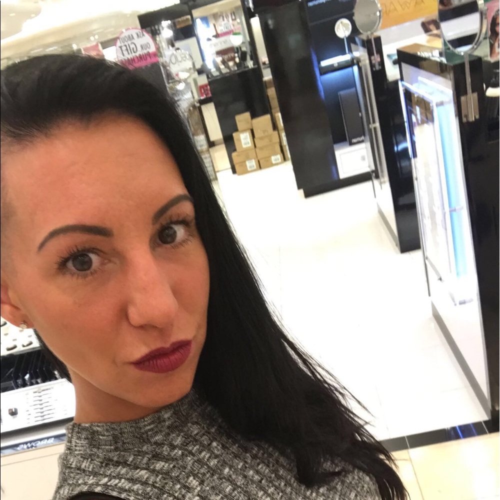 Meet your Posher, Jessica