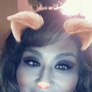 Meet your Posher, Angie