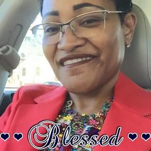 Meet your Posher, Adrienne