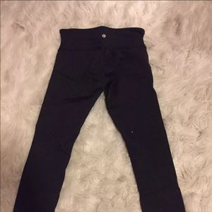 Lulu lemon crop, wunder under