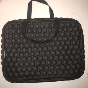 Compartmentalized Makeup Bag