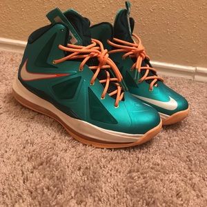 Lebrons 10 atomic teal