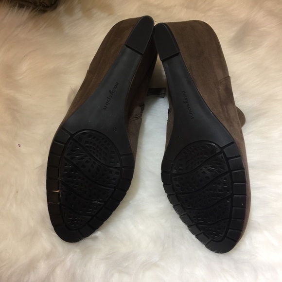 Easy Spirit Cardea Wedge Bootie - Picture 4 of 5