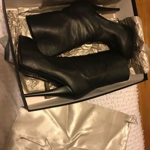 Giuseppe Zanetti Black Leather Boots  Auth!!!