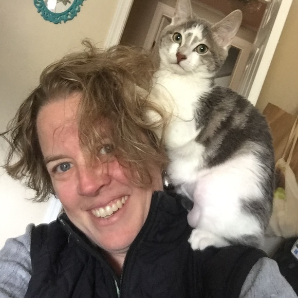 Meet your Posher, Shannon - Picture 2 of 2