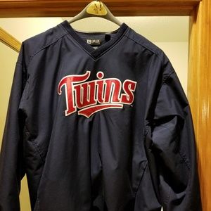 Twins pullover windbreaker