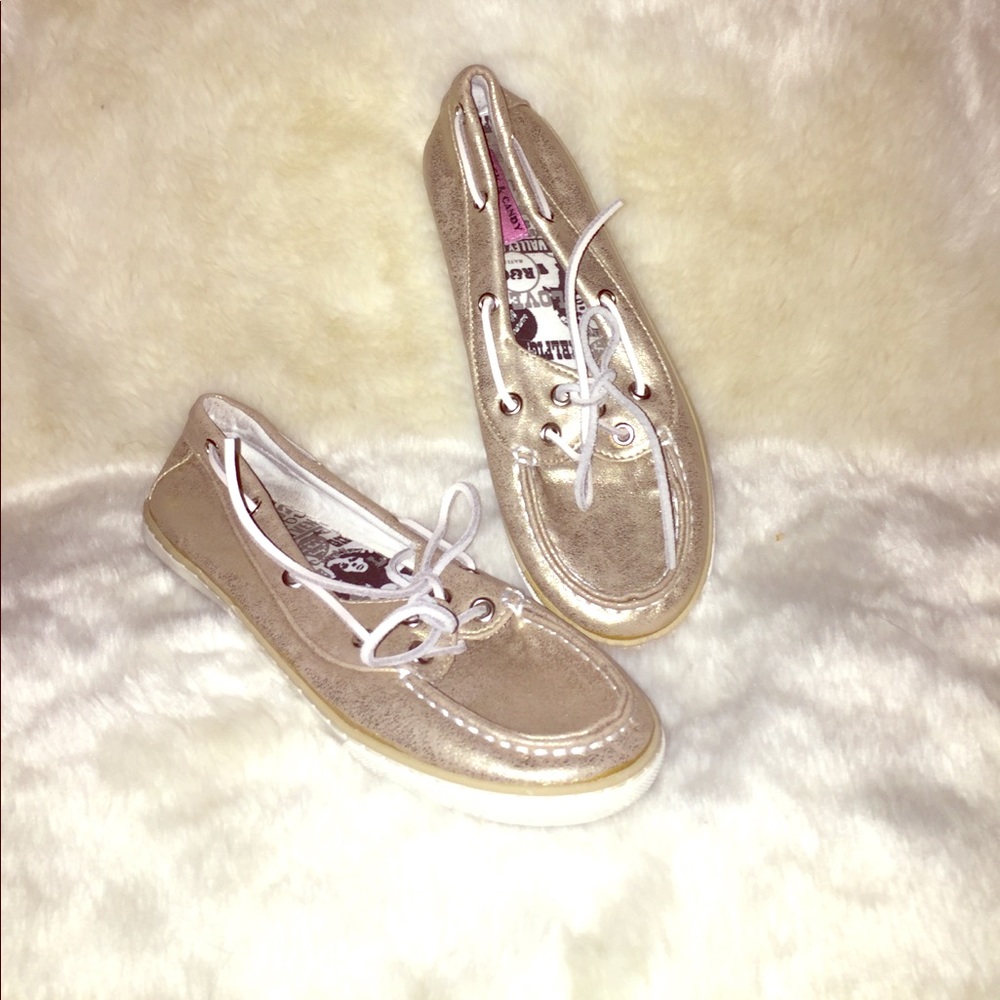 Gold boat shoes!!!