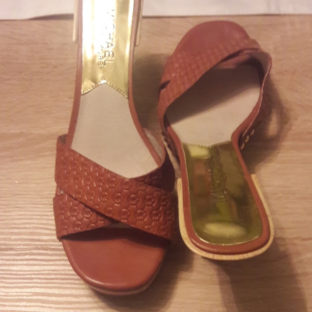 Michael Kors Tan Mules👡