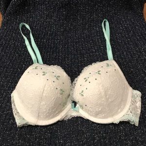 NWOT lace sparkled bra with jewel elements