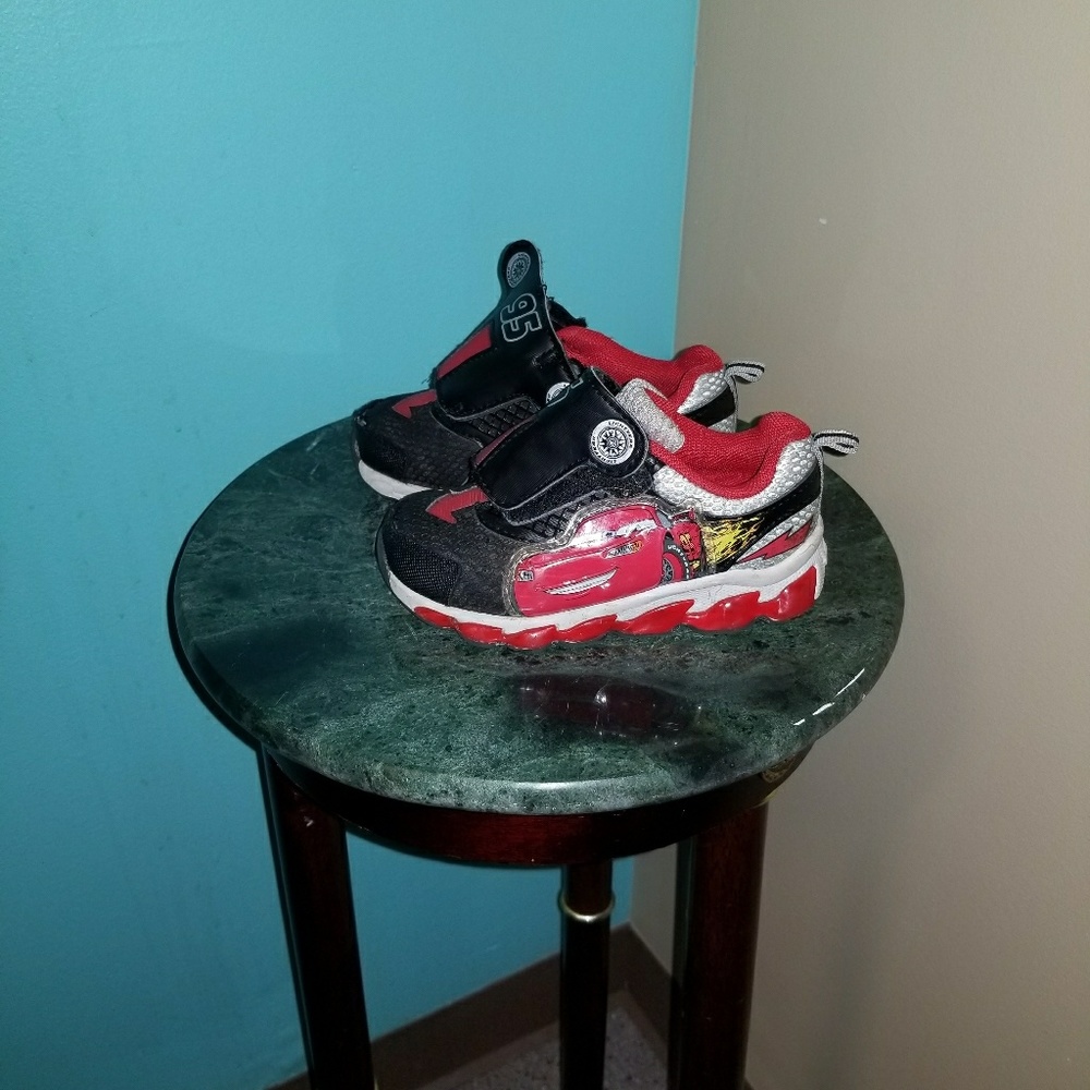 **Boy's shoes**