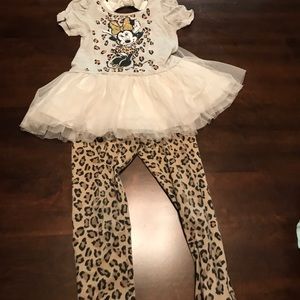 Minnie Mouse outfit