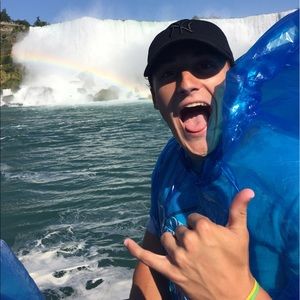 Meet your Posher, Ryan