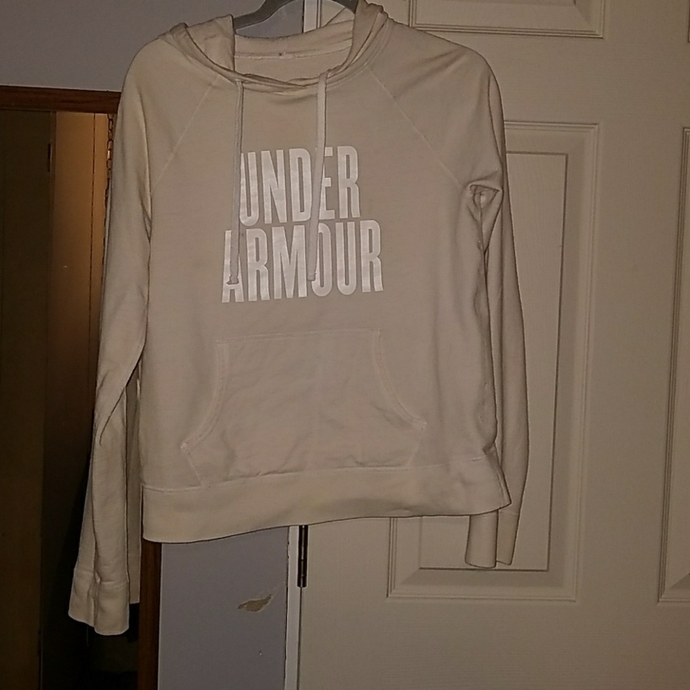 Under Armour Sweatshirt
