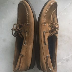 Sperry Top Sider tan loafer