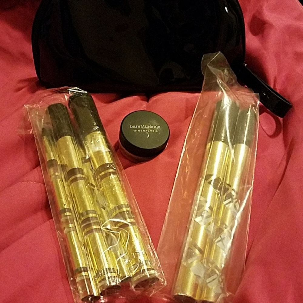 Estee Lauder make-up brushes