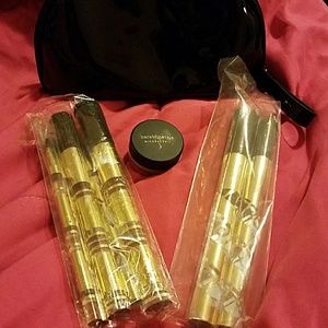 Estee Lauder make-up brushes