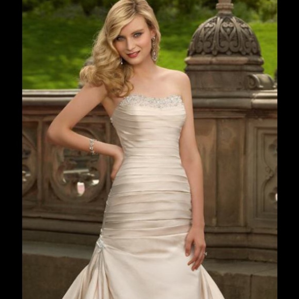 Mori Lee Bridal Gown, Style 6704. Sz 12. $199
