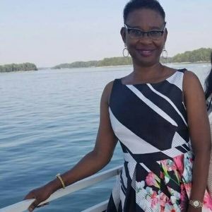 Meet your Posher, Precious