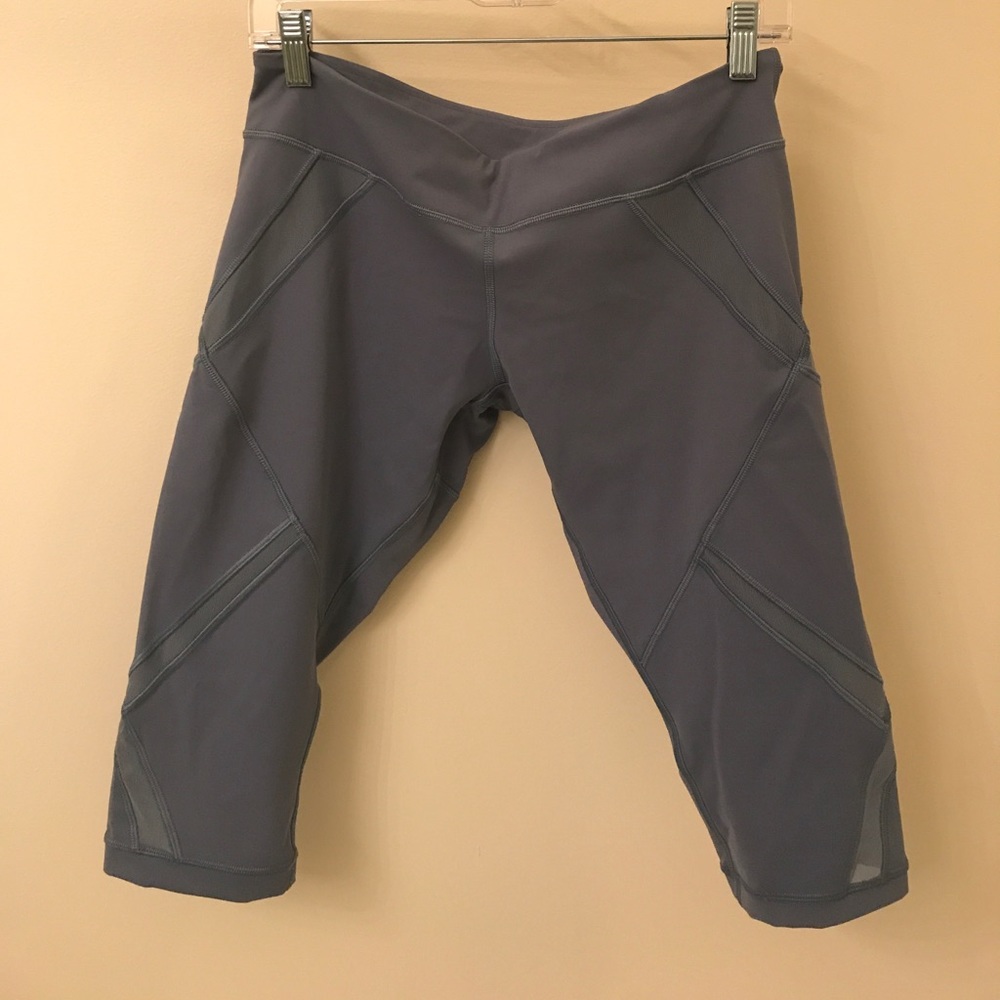NWOT Lululemon cropped leggings size 10