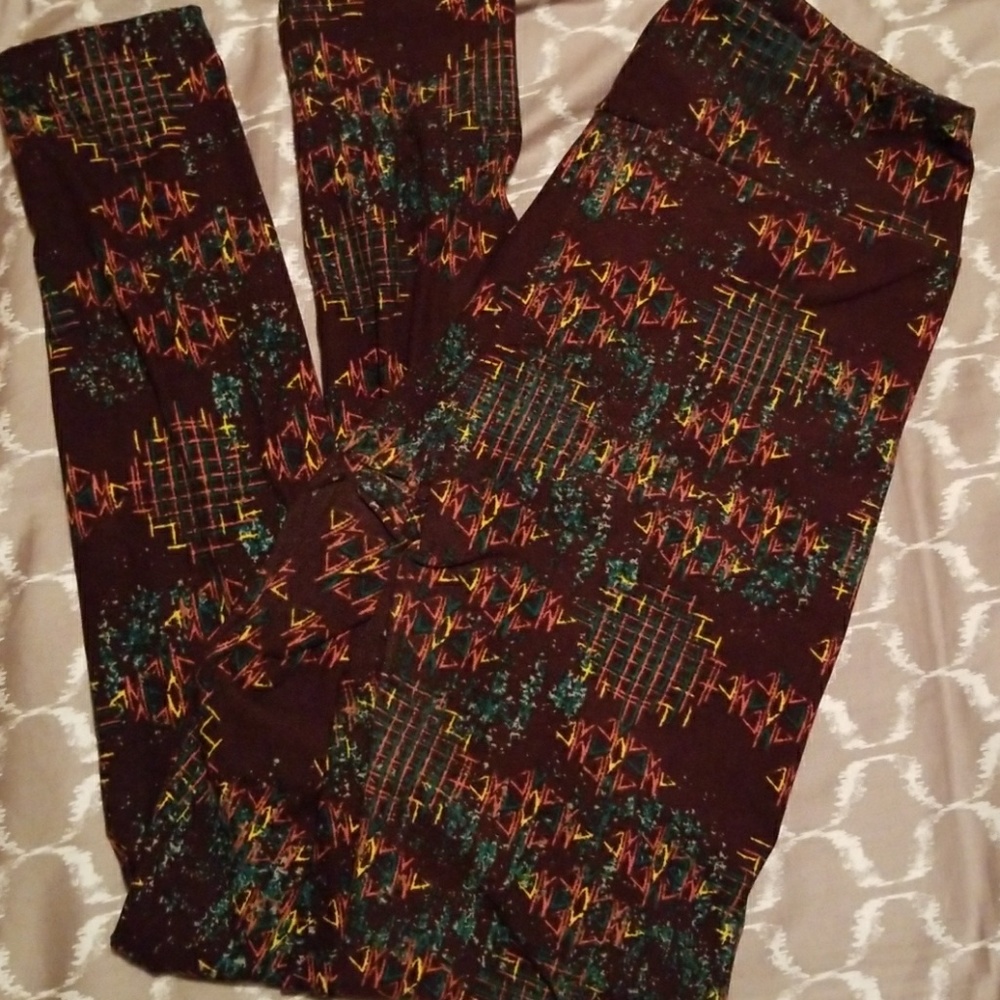 OS leggings.